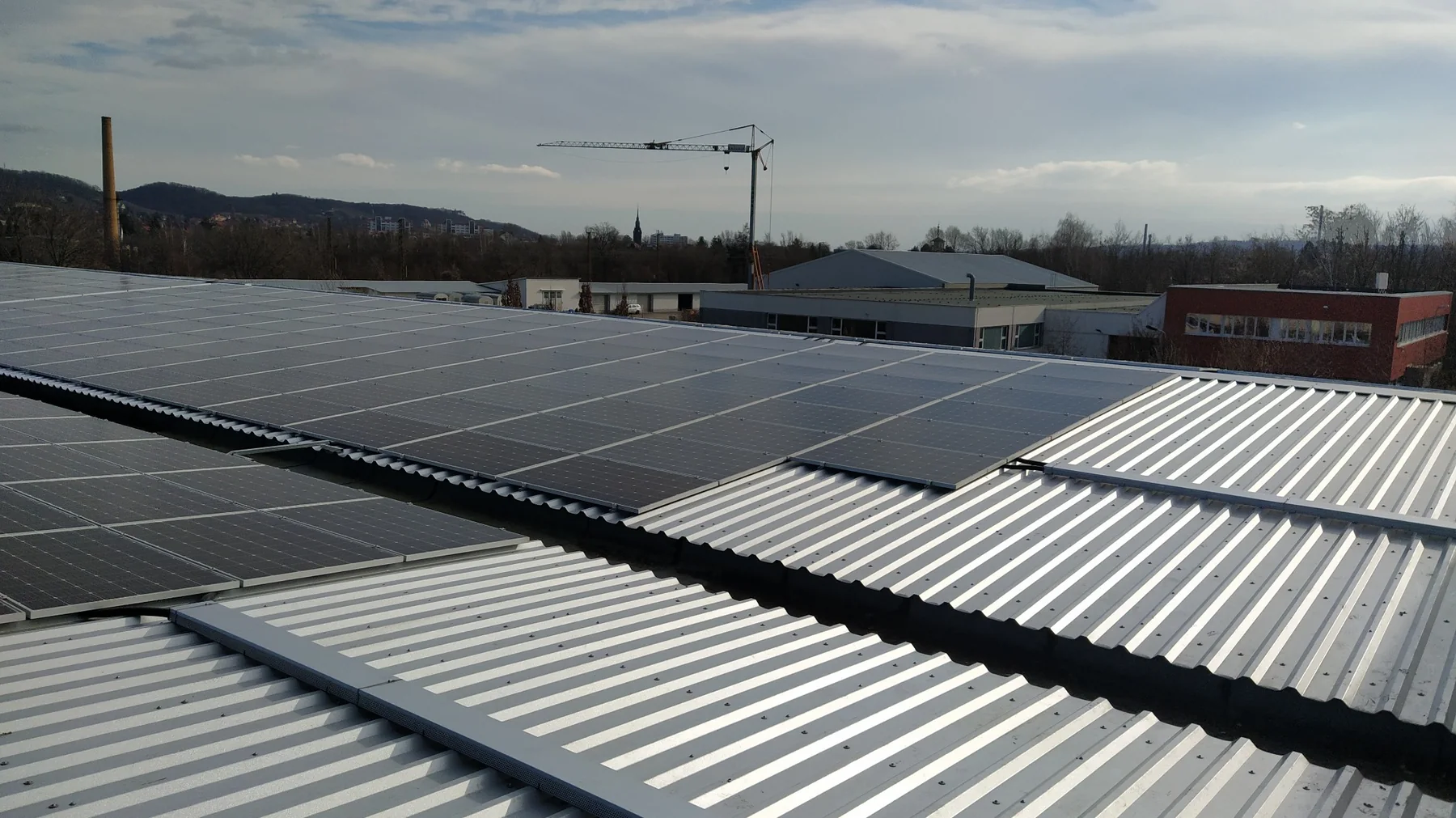 Commercial rooftop photovoltaic array by A-G-BAU