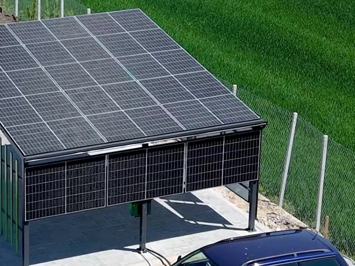 A-G-BAU solar carport structure with photovoltaic roof